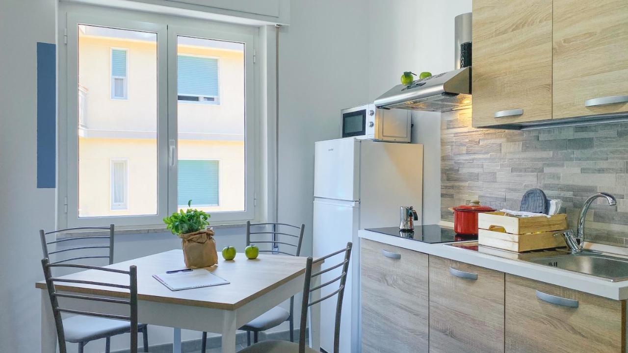 Babyaccommodation Family Panoramic II Pietra Ligure Exterior foto