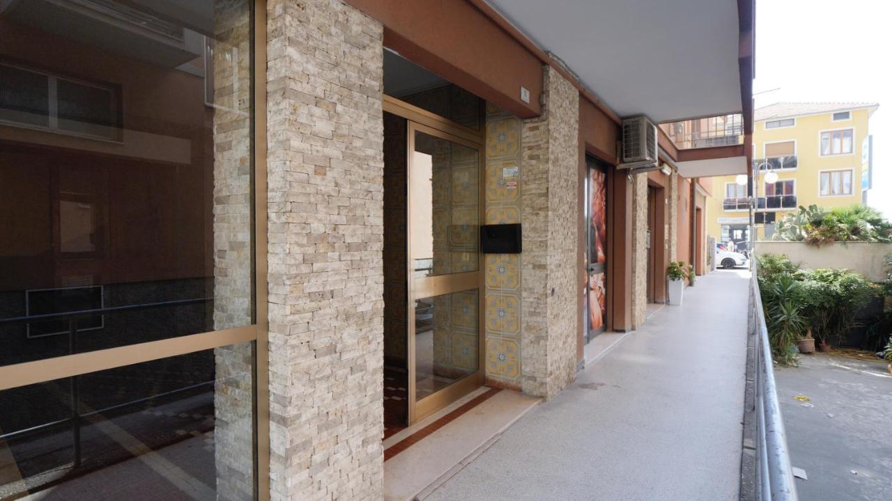 Babyaccommodation Family Panoramic II Pietra Ligure Exterior foto